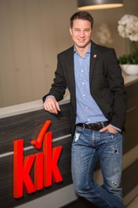 KIK Kunde ist König Poster Guide Leitbild Visionsbild Dialogbild Agentur für Visualisierung von Prozessen, Veränderungen und Visionen.